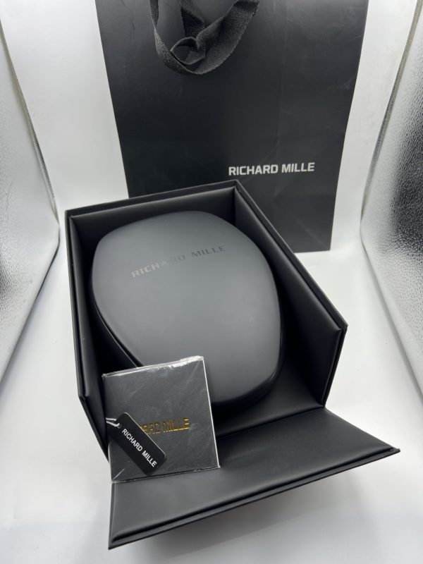 Товар Richard Mille RM 011-03 Black Art 11389 Фото 18 - Richard Mille RM 011-03 Black Art 11389