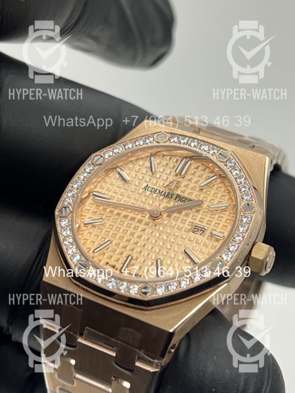 Товар Audemars Piguet Royal Oak 33mm 67651OR.ZZ.1261OR.03 Фото 4 - Audemars Piguet Royal Oak 33mm 67651OR.ZZ.1261OR.03
