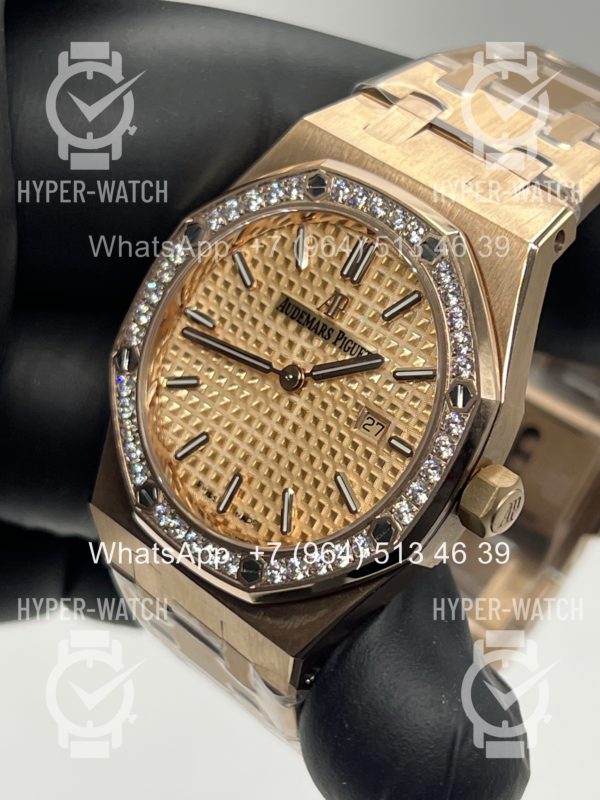 Товар Audemars Piguet Royal Oak 33mm 67651OR.ZZ.1261OR.03 Фото 7 - Audemars Piguet Royal Oak 33mm 67651OR.ZZ.1261OR.03